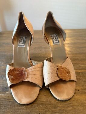 RARE Versace D’orsay Tan Leather Heels 40